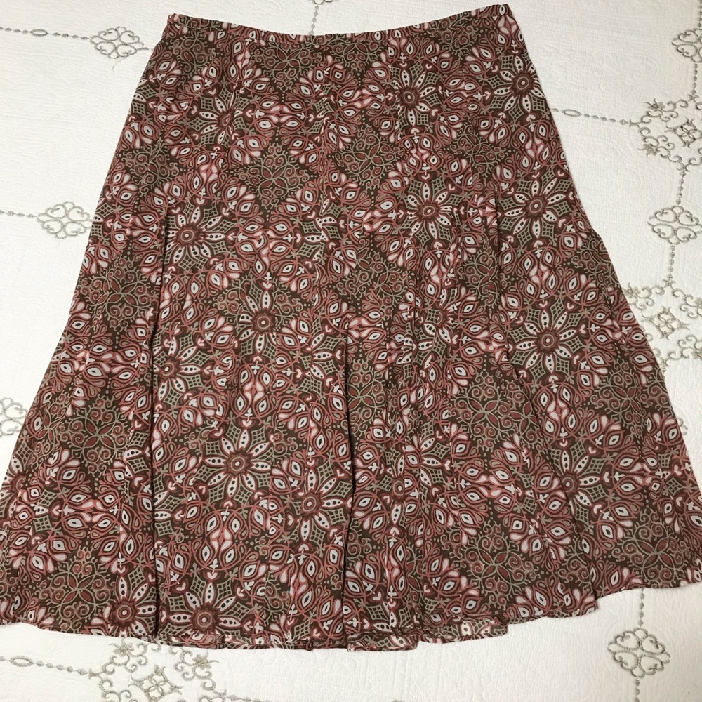 Loft Flower Pattern Skirt